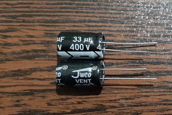 CAP 400V 33uF - خازن الکترولیت، 400 ولت، 33 میکروفاراد