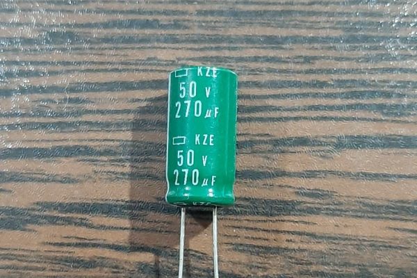 NIPPON 50V 270uF - خازن الکترولیت، 50 ولت، 270 میکروفاراد