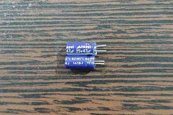 AiSHi 25V 47uF - خازن الکترولیت، 25 ولت، 47 میکروفاراد