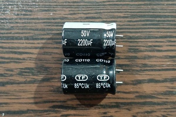CAP 50V 2200uF - خازن الکترولیت، 50 ولت، 2200 میکروفاراد