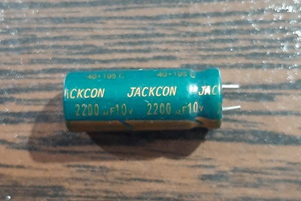 CAP 10V 2200uF - خازن 10 ولت، 2200 میکروفاراد