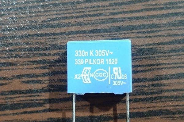 MKT 305VAC 330nF - خازن MKT، ظرفیت 330 نانوفاراد، 305 ولت AC